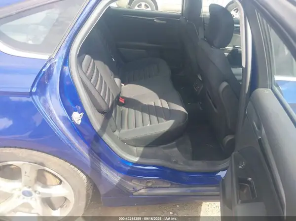 3FA6P0HD7GR150085 2016 FORD FUSION - Image 8
