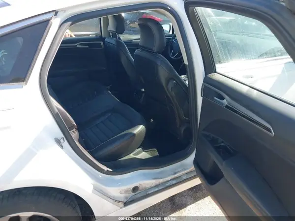 3FA6P0HD7GR185550 2016 FORD FUSION - Image 8