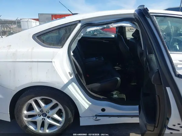 3FA6P0HD7GR198587 2016 FORD FUSION - Image 8