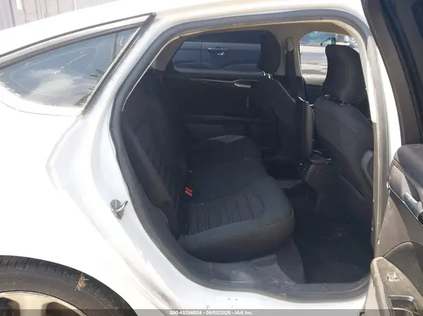 3FA6P0HD7GR202332 2016 FORD FUSION - Image 8