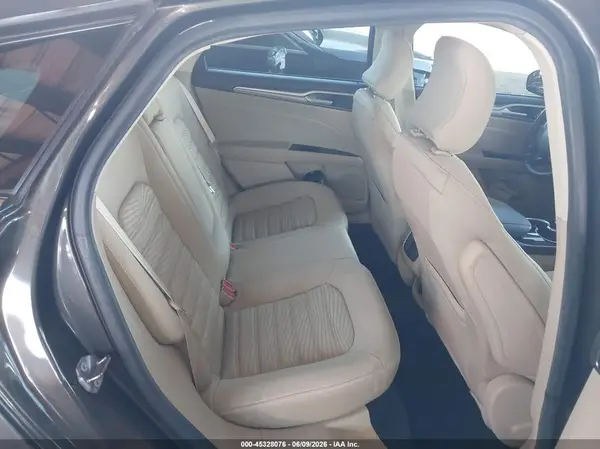 3FA6P0HD7GR202461 2016 FORD FUSION - Image 8