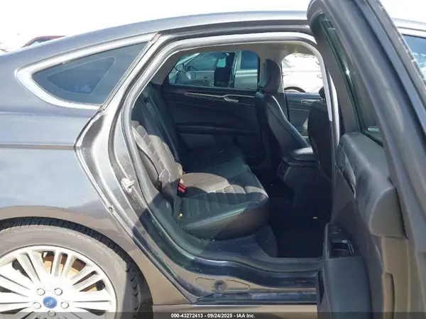 3FA6P0HD7GR214173 2016 FORD FUSION - Image 8