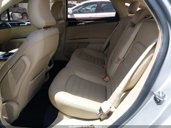 3FA6P0HD7GR250784 2016 FORD FUSION - Image 8