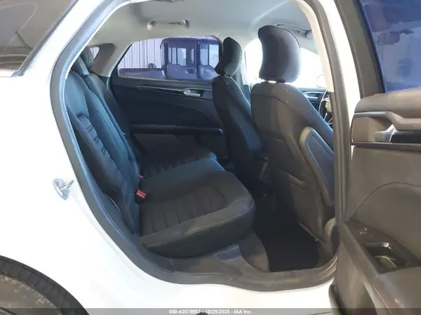 3FA6P0HD7GR282764 2016 FORD FUSION - Image 8
