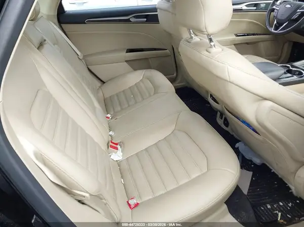 3FA6P0HD7GR300101 2016 FORD FUSION - Image 8