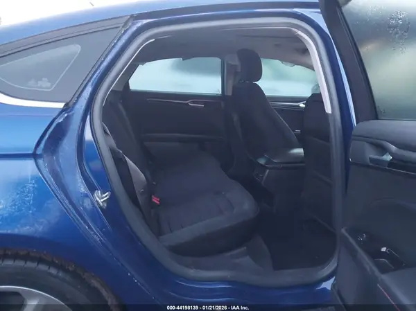 3FA6P0HD7GR341070 2016 FORD FUSION - Image 8