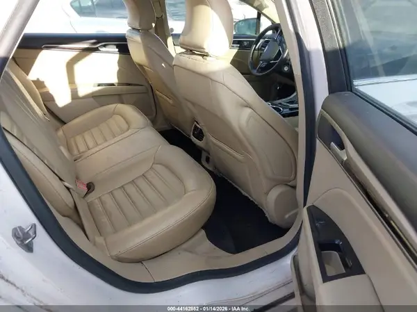 3FA6P0HD7GR354708 2016 FORD FUSION - Image 8