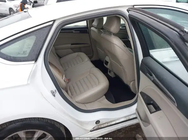3FA6P0HD7HR115418 2017 FORD FUSION - Image 8
