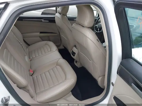 3FA6P0HD7HR115726 2017 FORD FUSION - Image 8