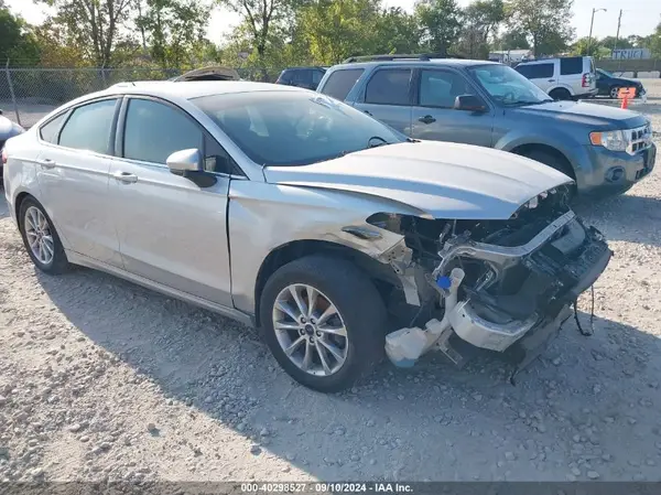 3FA6P0HD7HR175327 2017 FORD FUSION - Image 1