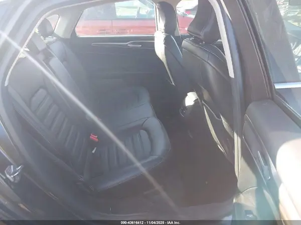 3FA6P0HD7HR184500 2017 FORD FUSION - Image 8