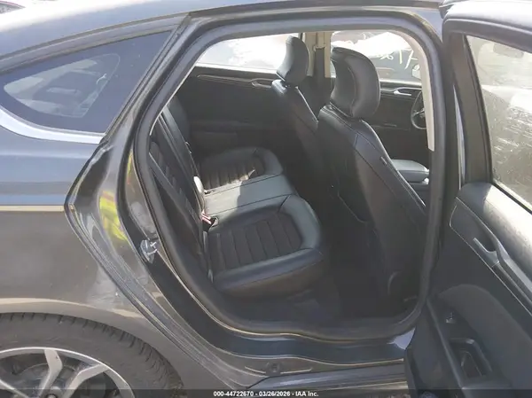3FA6P0HD7HR213378 2017 FORD FUSION - Image 8