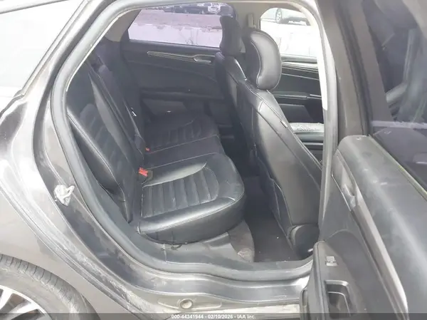 3FA6P0HD7HR215843 2017 FORD FUSION - Image 8