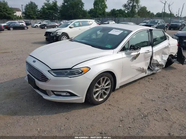 3FA6P0HD7HR218824 2017 FORD FUSION - Image 2