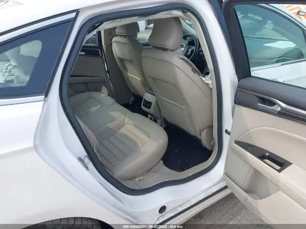 3FA6P0HD7HR218824 2017 FORD FUSION - Image 8