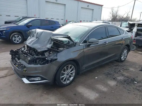 3FA6P0HD7HR219679 2017 FORD FUSION - Image 2