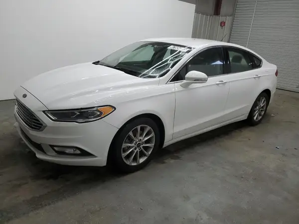 3FA6P0HD7HR232321 2017 FORD FUSION - Image 1