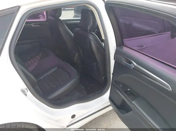 3FA6P0HD7HR256652 2017 FORD FUSION - Image 8