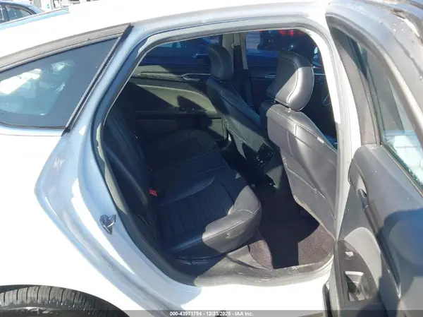 3FA6P0HD7HR269594 2017 FORD FUSION - Image 8