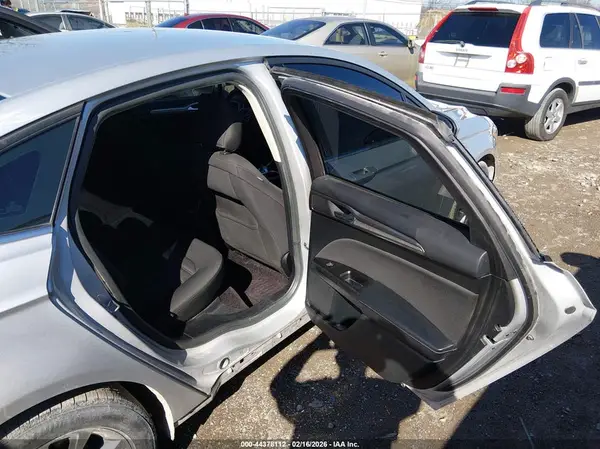 3FA6P0HD7HR289456 2017 FORD FUSION - Image 8
