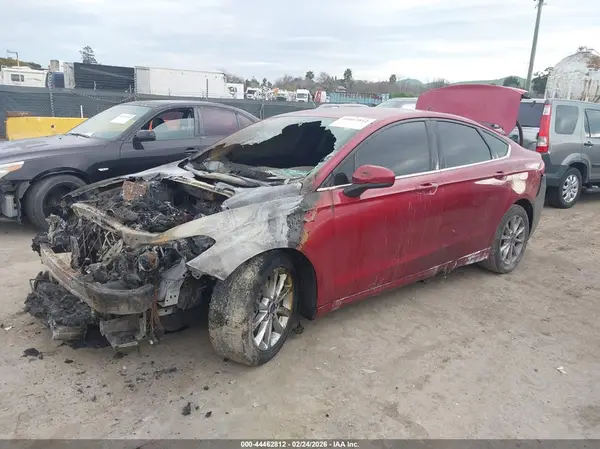 3FA6P0HD7HR294723 2017 FORD FUSION - Image 2