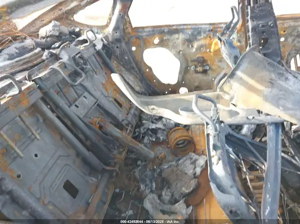 3FA6P0HD7HR305588 2017 FORD FUSION - Image 8