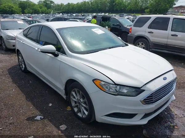 3FA6P0HD7HR309432 2017 FORD FUSION - Image 1