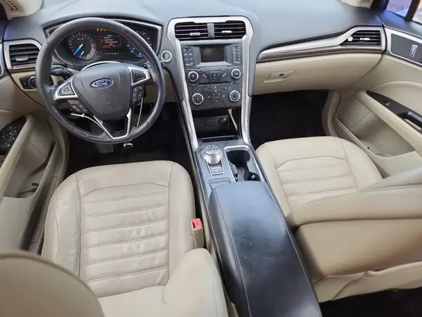 3FA6P0HD7HR317319 2017 FORD FUSION - Image 8