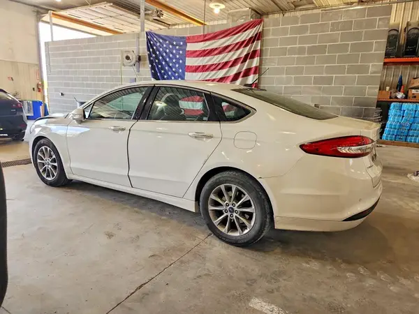 3FA6P0HD7HR327266 2017 FORD FUSION - Image 2