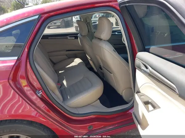 3FA6P0HD7HR342513 2017 FORD FUSION - Image 8