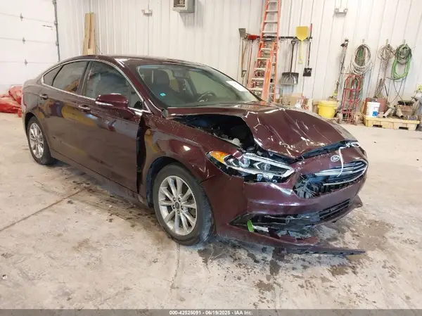 3FA6P0HD7HR348618 2017 FORD FUSION - Image 1