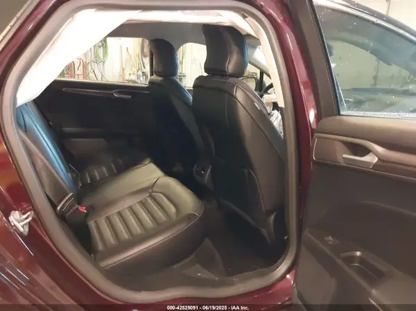3FA6P0HD7HR348618 2017 FORD FUSION - Image 8