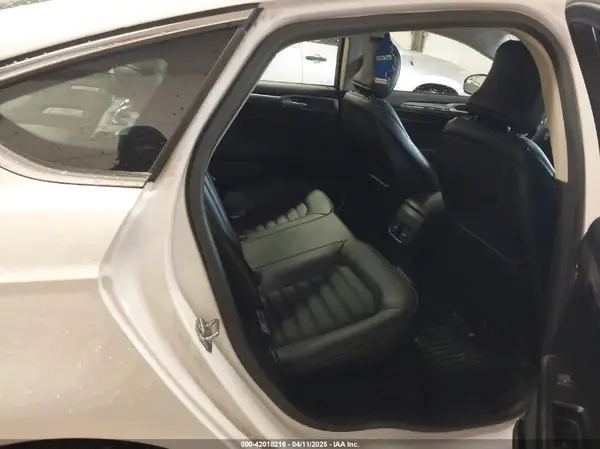 3FA6P0HD7HR353706 2017 FORD FUSION - Image 8
