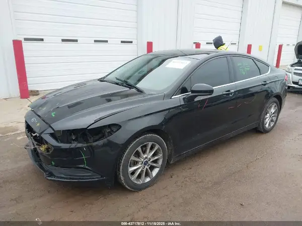 3FA6P0HD7HR367394 2017 FORD FUSION - Image 2