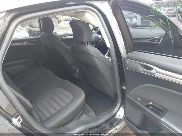 3FA6P0HD7HR367394 2017 FORD FUSION - Image 8