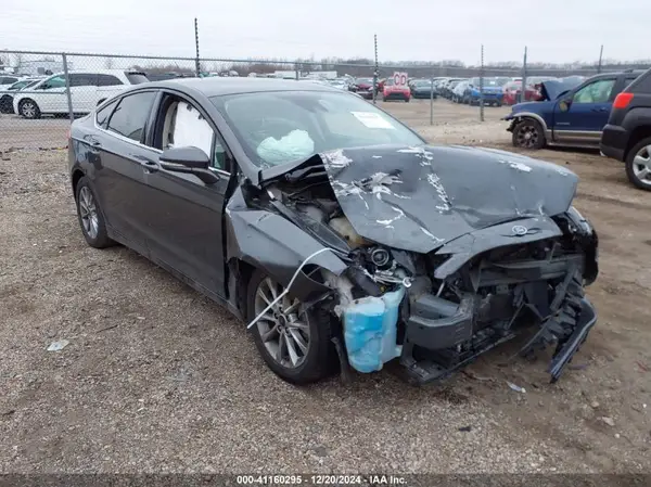 3FA6P0HD7HR382929 2017 FORD FUSION - Image 1