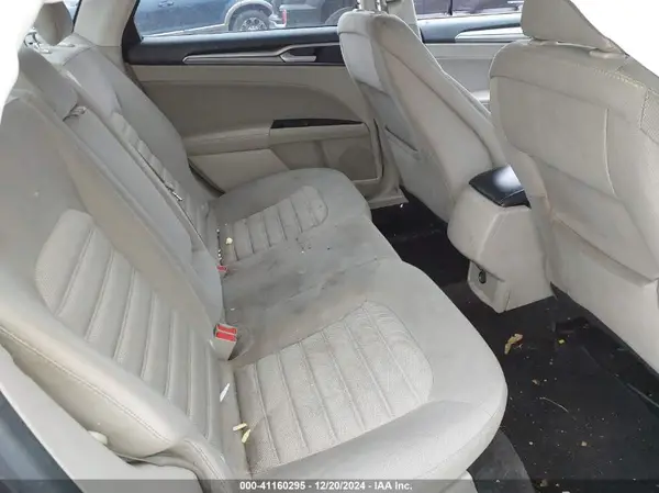 3FA6P0HD7HR382929 2017 FORD FUSION - Image 8