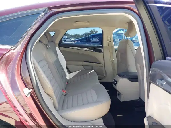 3FA6P0HD7HR413239 2017 FORD FUSION - Image 8