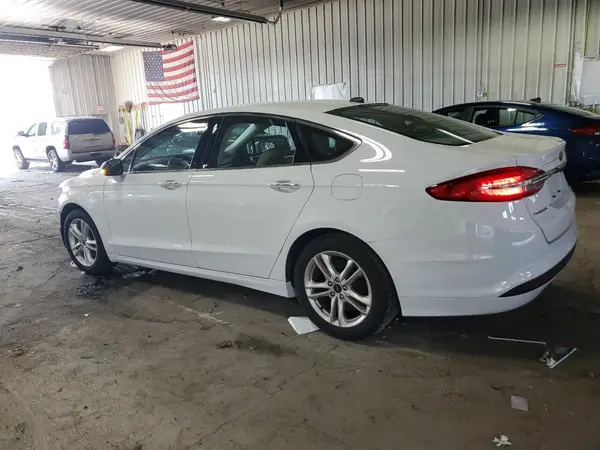 3FA6P0HD7JR125016 2018 FORD FUSION - Image 2