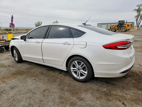3FA6P0HD7JR131026 2018 FORD FUSION - Image 2