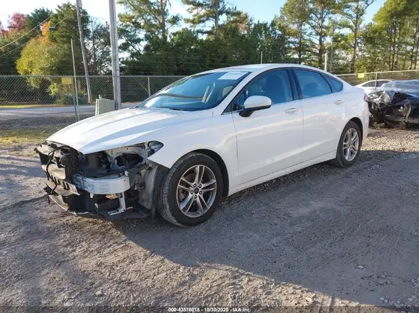 3FA6P0HD7JR153219 2018 FORD FUSION - Image 2