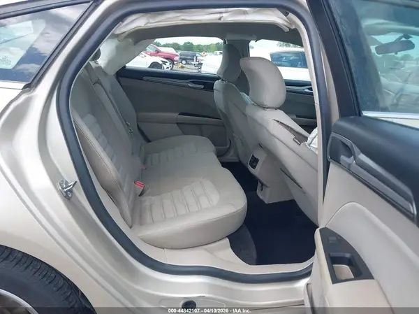 3FA6P0HD7JR179142 2018 FORD FUSION - Image 8