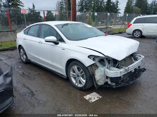 3FA6P0HD7JR180937 2018 FORD FUSION - Image 1