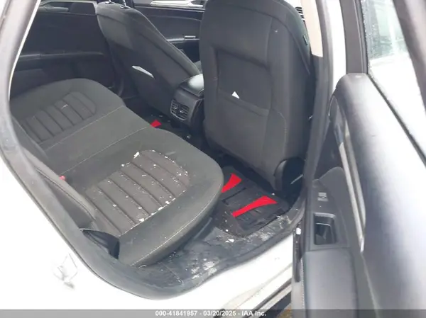 3FA6P0HD7JR180937 2018 FORD FUSION - Image 8