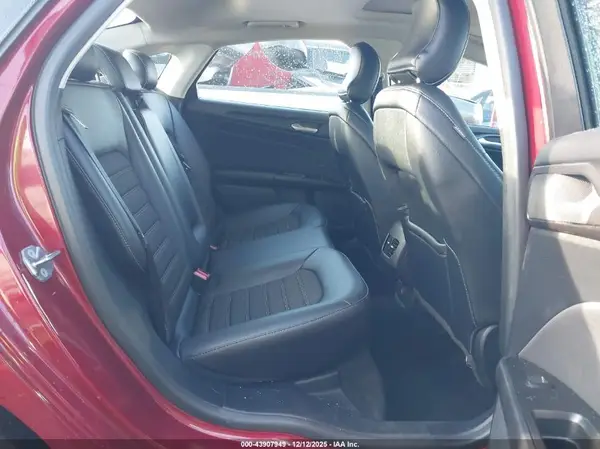 3FA6P0HD7JR183658 2018 FORD FUSION - Image 8
