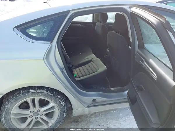 3FA6P0HD7JR194823 2018 FORD FUSION - Image 8
