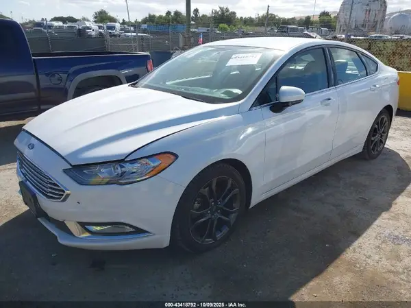 3FA6P0HD7JR207778 2018 FORD FUSION - Image 2