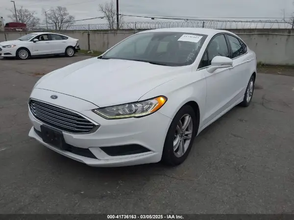 3FA6P0HD7JR227772 2018 FORD FUSION - Image 2