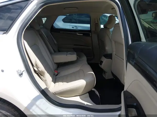 3FA6P0HD7JR231661 2018 FORD FUSION - Image 8