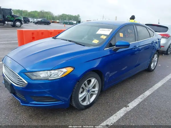 3FA6P0HD7JR237606 2018 FORD FUSION - Image 2